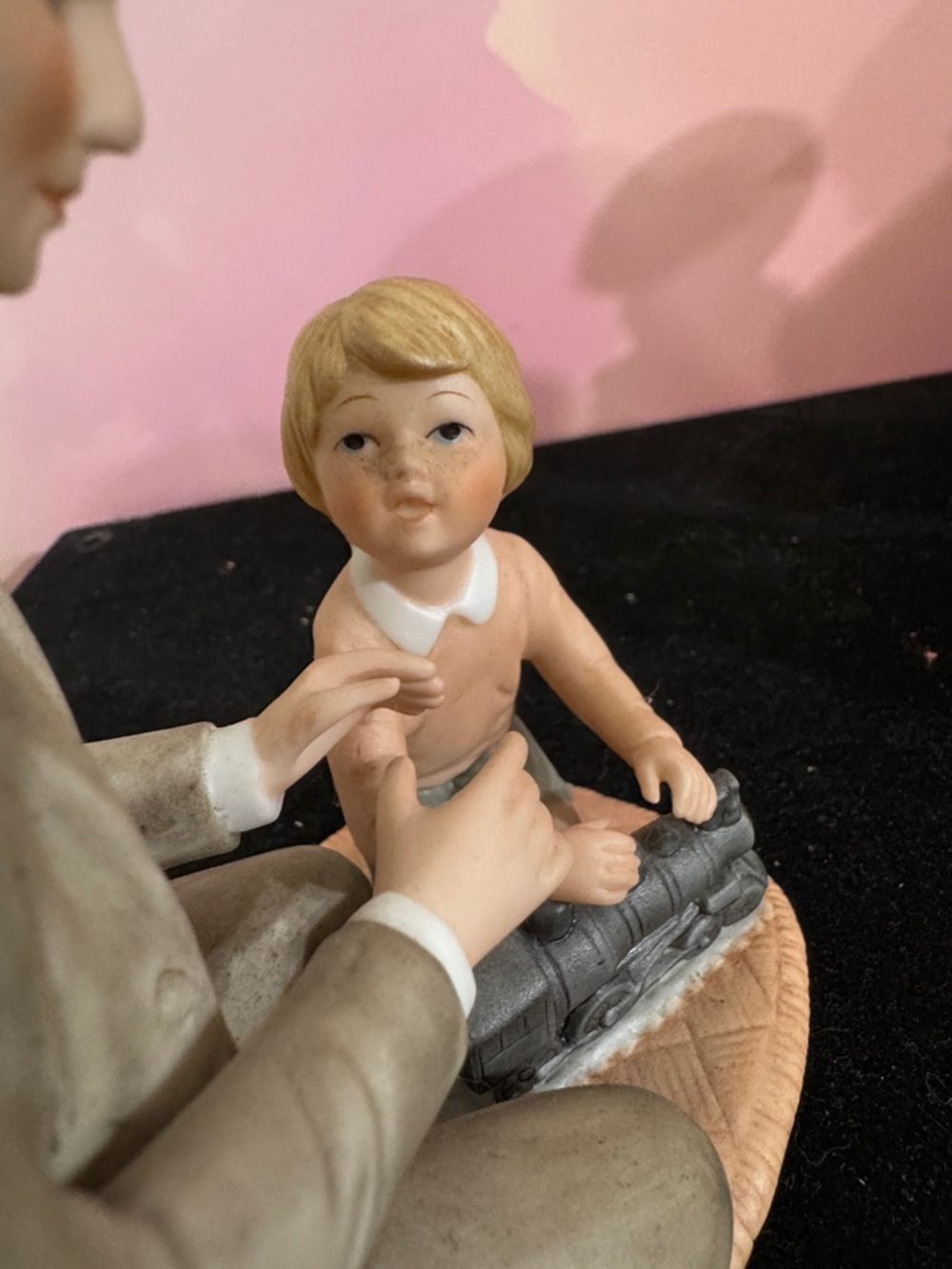 Vintage Treasured Memories porcelain figurine titled "The New Train". 1983 - Picture 5 of 11